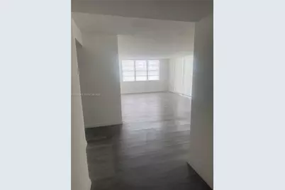 2750 NE 183rd St #T-211, Aventura, FL 33160 - Photo 32