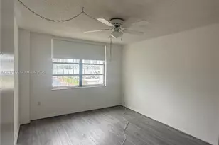 2750 NE 183rd St, Aventura, FL 33160 - Photo 22