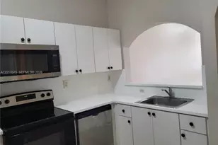 1270 SE 31st Ct, Homestead, FL 33035 - Photo 6
