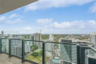 88 SW 7th St, Miami, FL 33130 - Photo 18