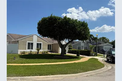 18818 Cloud Lake Cir, Boca Raton, FL 33496 - Photo 2