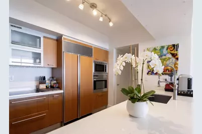 400 Alton Rd #1709, Miami Beach, FL 33139 - Photo 1