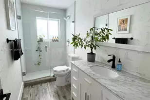 1059 Washington St, Hollywood, FL 33019 - Photo 10
