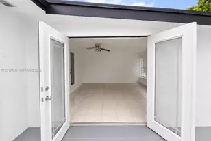 19050 SW 125th Ave, Miami, FL 33177 - Photo 22