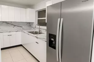 19050 SW 125th Ave, Miami, FL 33177 - Photo 18