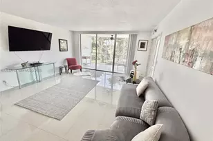 3051 S Palm Aire Dr, Pompano Beach, FL 33069 - Photo 2
