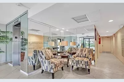 3051 S Palm Aire Dr #201, Pompano Beach, FL 33069 - Photo 18