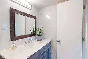 325 Wellington G, West Palm Beach, FL 33417 - Photo 16