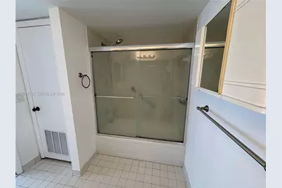600 NE 36th St #1515, Miami, FL 33137 - Photo 14