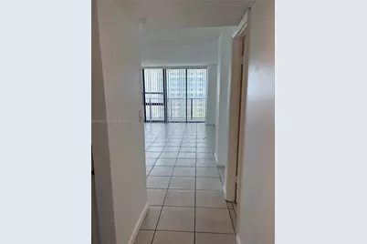 600 NE 36th St #1515, Miami, FL 33137 - Photo 2