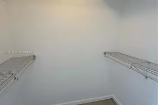 600 NE 36th St, Miami, FL 33137 - Photo 10