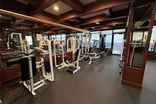 600 NE 36th St, Miami, FL 33137 - Photo 18