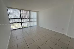 600 NE 36th St, Miami, FL 33137 - Photo 8