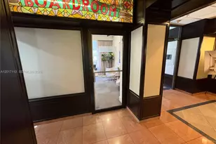 600 NE 36th St, Miami, FL 33137 - Photo 32