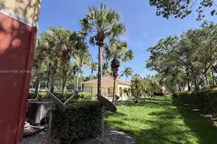 3335 Palomino Dr, Davie, FL 33024 - Photo 10