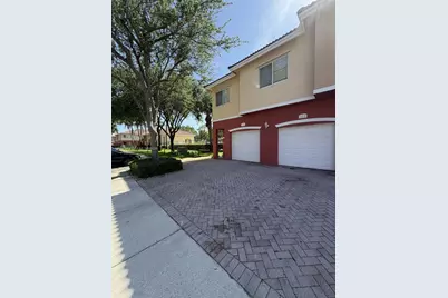 3335 Palomino Dr #311-3, Davie, FL 33024 - Photo 2