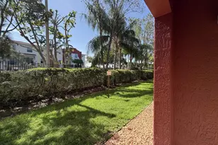 3335 Palomino Dr, Davie, FL 33024 - Photo 12