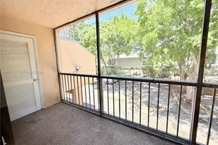 450 Commodore Dr, Plantation, FL 33325 - Photo 10