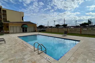 1975 W 44th Pl, Hialeah, FL 33012 - Photo 8