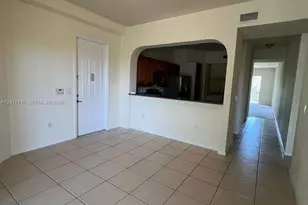 3500 Oaks Clubhouse Dr, Pompano Beach, FL 33069 - Photo 8