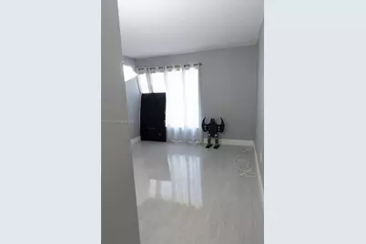 13850 SW 62nd St #303, Miami, FL 33183 - Photo 12