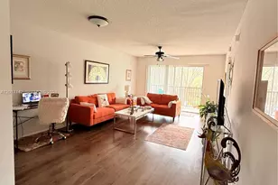 571 SW 142nd Ave, Pembroke Pines, FL 33027 - Photo 10