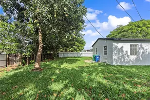 580 NW 194th Terrace, Miami Gardens, FL 33169 - Photo 6
