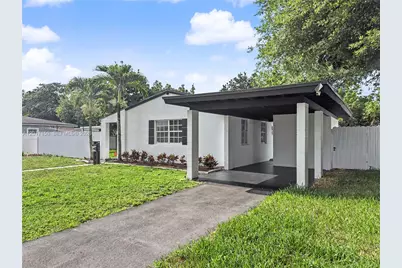 580 NW 194th Ter, Miami Gardens, FL 33169 - Photo 8