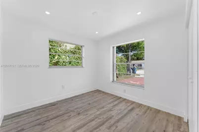 10210 SW 175th St, Miami, FL 33157 - Photo 14