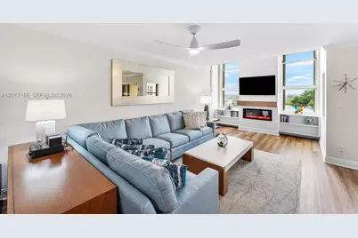 364 Golfview Rd #505, North Palm Beach, FL 33408 - Photo 2
