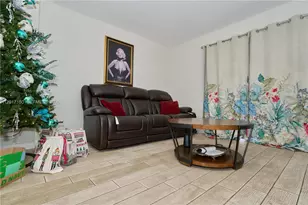 8240 SW 210th St, Cutler Bay, FL 33189 - Photo 8
