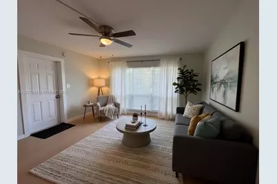 3212 NE 7th Pl #10, Pompano Beach, FL 33062 - Photo 2