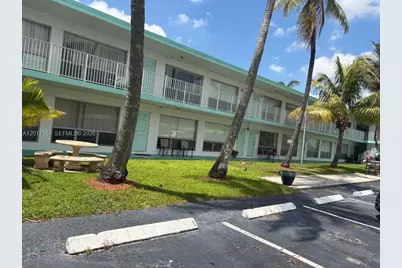 3212 NE 7th Pl #10, Pompano Beach, FL 33062 - Photo 12