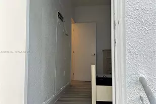 8401 Crespi Blvd, Miami Beach, FL 33141 - Photo 10