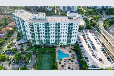 19370 Collins Ave #621, Sunny Isles Beach, FL 33160 - Photo 2