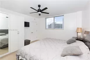 19370 Collins Ave, Sunny Isles Beach, FL 33160 - Photo 36