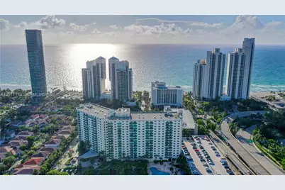 19370 Collins Ave #621, Sunny Isles Beach, FL 33160 - Photo 4