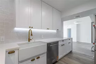 3675 N Country Club Dr, Aventura, FL 33180 - Photo 8