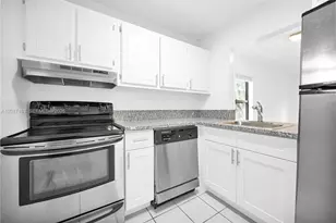 7550 Stirling Rd, Davie, FL 33024 - Photo 24