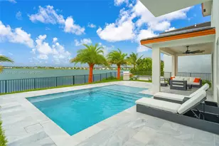 15540 NW 88th Ave, Miami Lakes, FL 33018 - Photo 32
