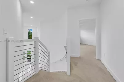 15540 NW 88th Ave, Miami Lakes, FL 33018 - Photo 18