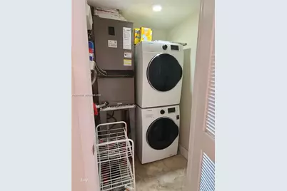 [Address not provided], North Miami Beach, FL 33162 - Photo 10