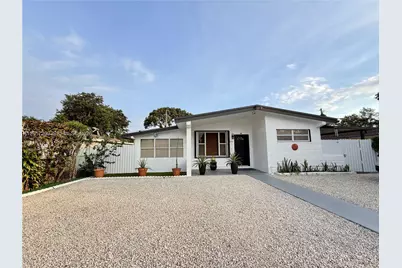 280 NE 173rd St, North Miami Beach, FL 33162 - Photo 2
