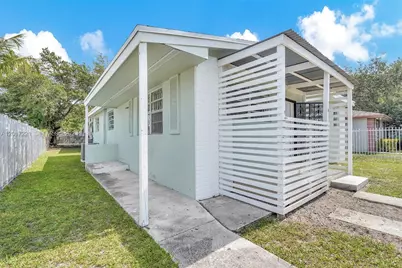 1375 NW 77th St, Miami, FL 33147 - Photo 36