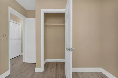 1375 NW 77th St, Miami, FL 33147 - Photo 14