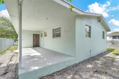 1375 NW 77th St, Miami, FL 33147 - Photo 28