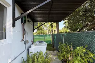 6091 SW 64th Terrace, South Miami, FL 33143 - Photo 6