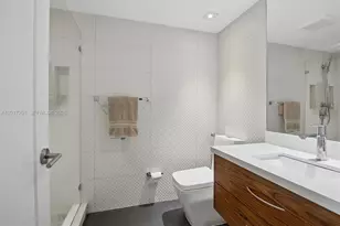 5660 Collins Ave, Miami Beach, FL 33140 - Photo 22