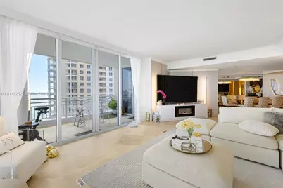 848 Brickell Key Dr #1601, Miami, FL 33131 - Photo 8