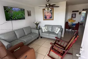 7101 SW 89th Ct, Miami, FL 33173 - Photo 2